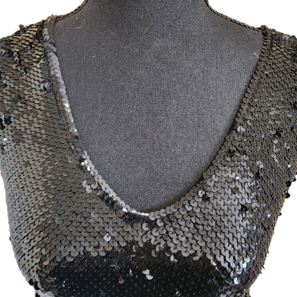 UNBRANDED sleeveless stretchy sequin shiny tank top black sz unknown - Picture 3 of 3